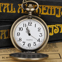 Reloj De Bolsillo Cuarzo Vintage Con Serie De Ciervos En El Profundo Bosque Regalo De Moda Casual Para Hombres Y Mujeres Accesorios De Ropa Reloj De Pared - details 1