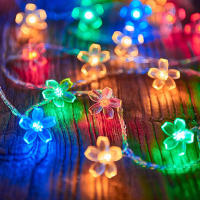 Guirnalda de luces LED solares navideñas con forma de flor, IP65, color blanco cálido, ideal para decoración de bodas, fiestas y jardines. - details 0