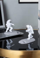 Soporte De Teléfono Móvil En Forma De Astronauta Figura De Escultura Para Decoración De Escritorio Adorno Espacial Para Enthusiasts - details 8