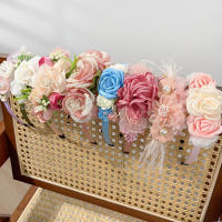 Headband De Boda Para Niñas Con Perlas Y Plumas Accesorio De Cabello De Princesa Para Fiestas Y Danzas Recién Nacidos Hecho a Mano - details 9