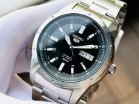 reloj automático hombre Seiko 5 SNKN13J1 42mm 50m WR Hecho en Japón correa de acero 7S26 - details 0