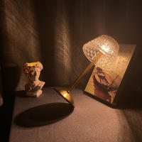 Lámpara De Mesa Nórdica Con Cristal Toque Dimming USB Recargable Luz Nocturna Para Decoración De Café Bar Hotel Dormitorio - details 7