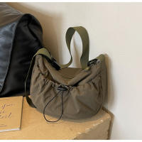 Bolso De Hombro De Nylon Nueva Diseño En Niche Color Sólido Con Pliegues Bolso Cruzado Versátil Para Uso Casual En Clase Y Comuting - details 28