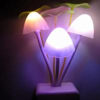 Lámpara De Noche De Setas LED Con Sensor De Luz 220V 3 Luces Coloridas EU & US Plug Mushroom Fungus Night Light Novelty - details 3