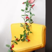 Corona Navideña Con Bayas Rojas Y Hojas Verdes Guirnalda Colgante De Flores Artificiales Para Decoración De Navidad Y Año Nuevo - details 4