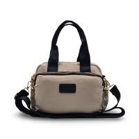 Bolso de mano en nylon para mujer con bandolera regulable y desmontable | Ligero, cómodo y resistente | Colección primavera-verano 2025 | Tejido lavable e impermeable | Negro y Beige disponibles, CAMAR. - details 2