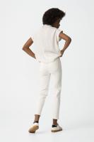 Pantalón mom slim 63 de Tiffosi. Vaquero blanco de Tiffosi con un estupendo ajuste, ideal para el verano, de tiro medio /alto - details 2