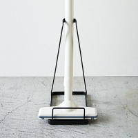 Soporte Plegable Minimalista para Aspiradora (Estilo Japonés) | Organizador de Escobas de Hierro | Estante de Almacenamiento de Pie - details 2