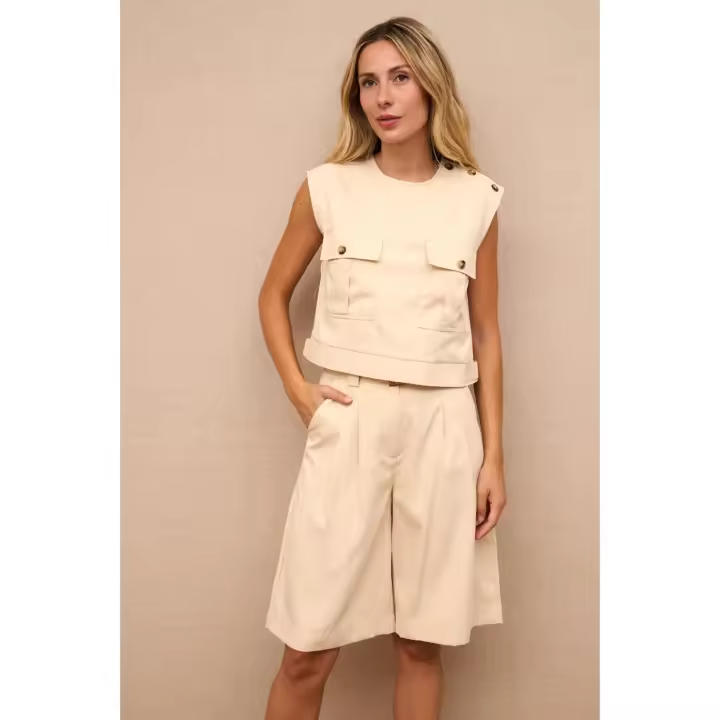 CONJUNTO VIENA BEIGE - Conjunto Beige Compuesto por Camiseta Bolsillos y Short Anchos, Vintage, Elegante, Cómodo, Poliester, Poliester, Primavera Verano para Mujer - 1