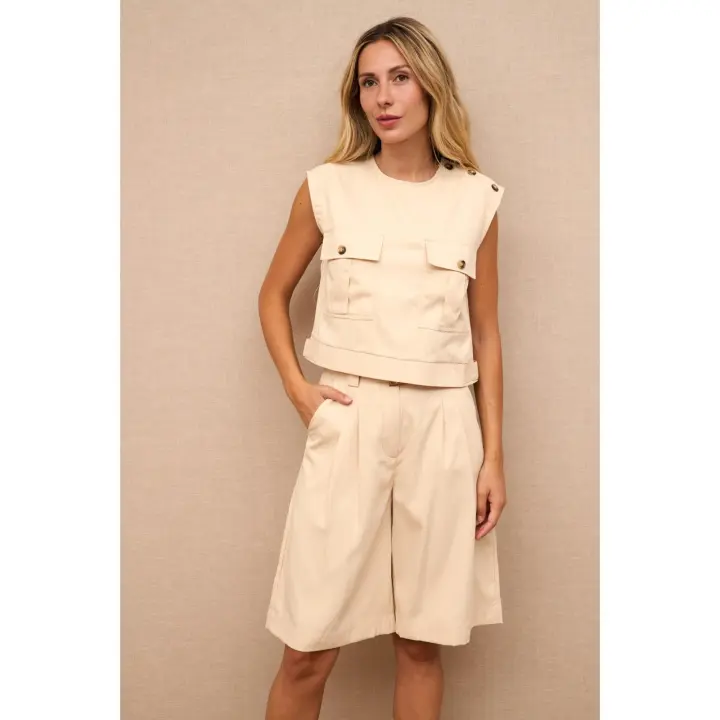 CONJUNTO VIENA BEIGE - Conjunto Beige Compuesto por Camiseta Bolsillos y Short Anchos, Vintage, Elegante, Cómodo, Poliester, Poliester, Primavera Verano para Mujer - 1