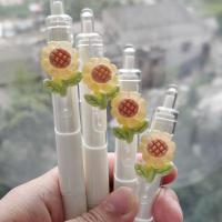 2 PCS Rotuladores De Gel Kawaii Con Diseño De Flores ST Tip Para Oficina Y Escuela Plástico 0.5mm Escribir Suavemente - details 5