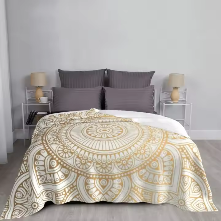 Manta decorativa de forro polar con patrón de mandala dorado y terciopelo coral blanco brillante para adultos estilo americano - 1