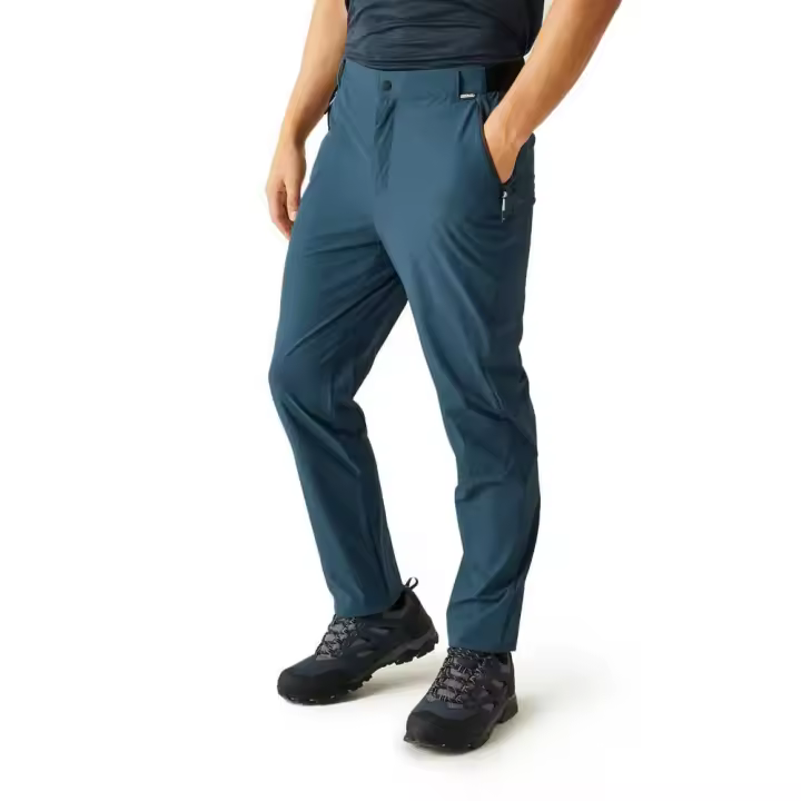 Ropa hombre Pantalones Regatta Pantalones Travel Light Azul - 1