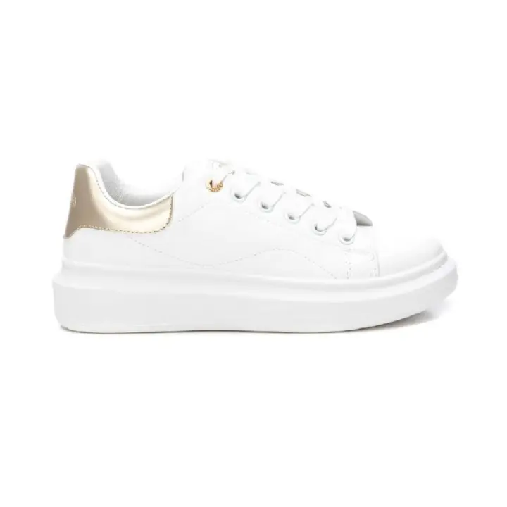 Shoes Deportivos marca Refresh para mujer en color blanco - 1