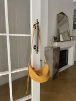 Bolso De Hombro Para Mujer De Cuero Genuino De Seda Mate Cuadrado Suelto Ondulado Invierno Otoño Bolso Cruzado Diario De Alta Gama - details 7