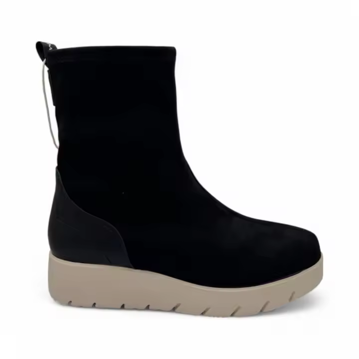 Zapatillas marca Maria Mare para mujer en color negro - 1