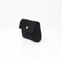 monedero ,cartera Pequeña de Piel Ante  ，hecho en Italia– Minimalista, Ligero y Multifuncional,Perfecto para el Día a Día y Ocasiones Especiales, Diseño Elegante , Dos Compartimentos y Bolsillo con Cremallera, Disponible en piel de Ante, - details 2
