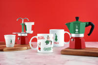 Bialetti Cafetera Clásica Italiana - Moka Express Tricolor, distintos tamaños 3 y 6 Tazas de Café - Cafetera Italian Collection Verde y Rojo de Aluminio  - Adecuado para hornillos de gas y placas eléctricas - details 3