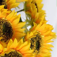 1PC Girasol Artificial Con Tallo Largo De Seda Decoración Para Bodas Cumpleaños Y Fiestas En Casa Y Exteriores - details 3