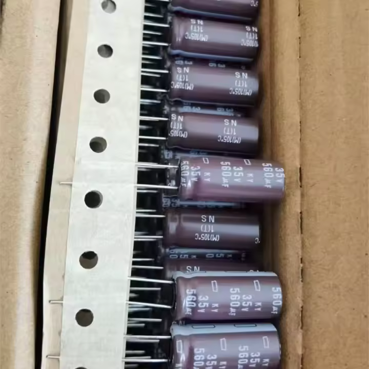 Nuevo 2024 10pcs 560uF 35V NIPPON NCC KY Serie 10x25mm Bajo Impedancia Vida Larga 35V560uF Condensador Electrolytico De Aluminio Para Automóvil - 1