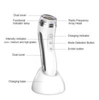 Dispositivo De Masaje Facial RF De Alta Frecuencia Máquina De Levantamiento Facial Eliminador De Arrugas Matriz Dot Skin Tightening Rejuvenecimiento De La Piel Batería Recargable Plástico - details 6