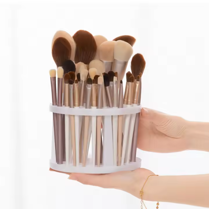 Organizador De Maquillaje Multifuncional Para Lápices De Cejas Y Pinceles De Maquillaje Almacenamiento Grande Para Utensilios De Rostro Material Plástico - 1