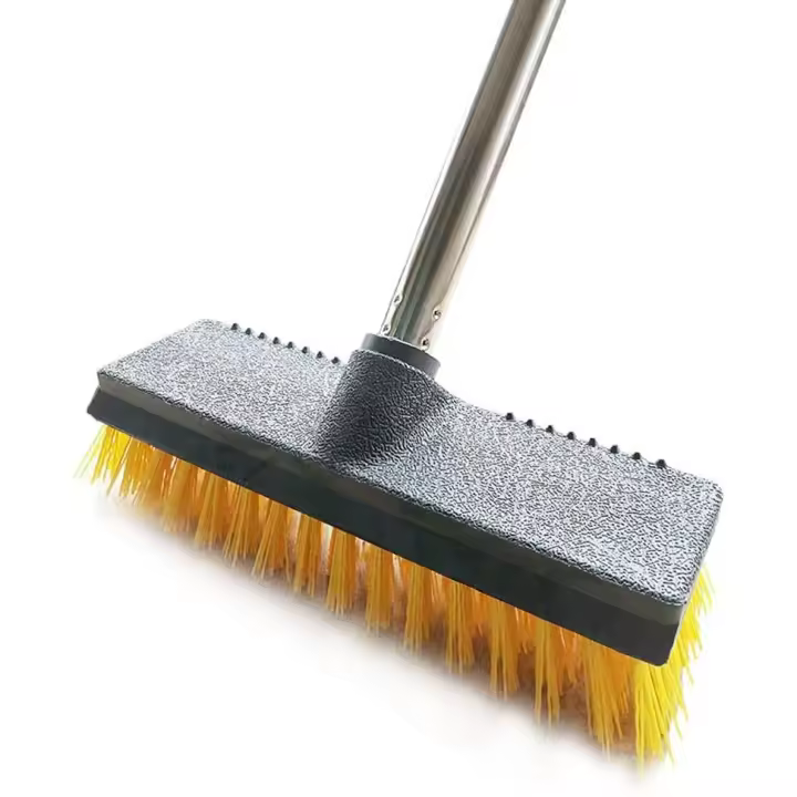 Cepillo para fregar con mango largo de acero inoxidable de 47", cerdas rígidas amarillas, escoba para interiores o exteriores para limpiar baños, cocinas, patios y azulejos - 1