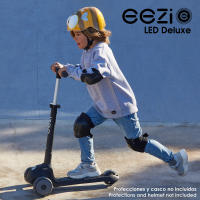 Patinete 3 ruedas negro c/luces y manillar plegable EEZI - details 1