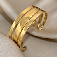 Pulsera De Acero Inoxidable Gruesa Para Mujer Con Tres Capas Liso Plataforma De Moda Impermeable Anillo De Bangles Ancha Dorado - details 2