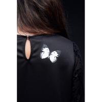 Vestido Caos de Anabel Lee. Vestido Caos de Anabel Lee. Vestido corto de manga larga, con doble tejido, vestido base en neopreno con escote en pico y mangas realizadas en tul con detalles de flores en terciopelo. - details 2