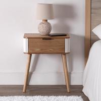VERSA - Mesita de noche en madera color natural y extremos en color blanco ondulados , con un cajón y unas medidas de 43x33x51 cm   das de - details 1