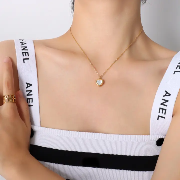 Collar colgante de acero inoxidable dorado de 18k sin alquitrán, adecuado para joyas de moda con encanto en forma de corazón de cáscara blanca femenina Collar femenino con colgante en forma de corazón de acero inoxidable de moda clásico y simple regalo - 1