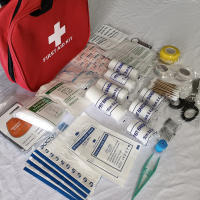 Kit De Primeros Auxilios Portátil Para Aventuras Al Aire Libre - Kit De Medicina General Con Equipo Médico Básico Regalo De San Valentín Para Él - details 1