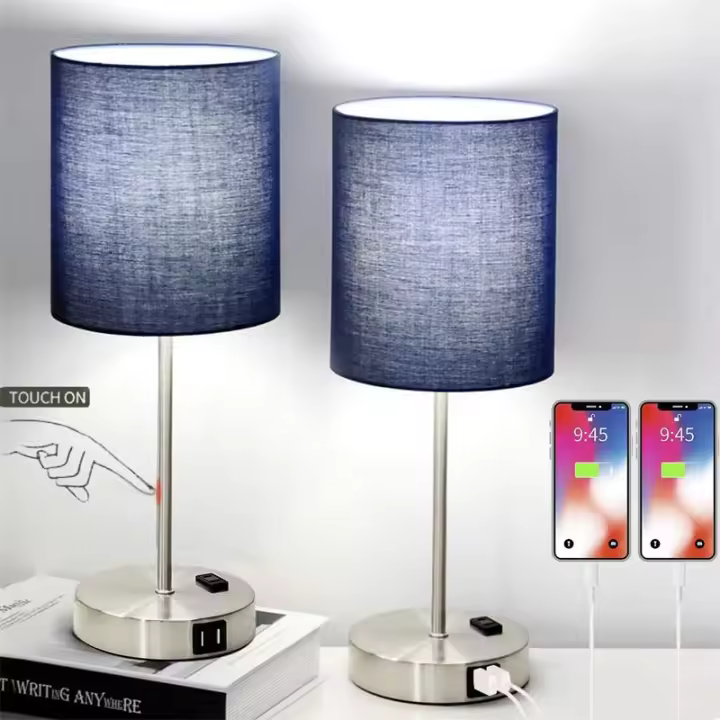 SOMY Lámpara de escritorio con puerto de carga USB, lámpara de noche con salida de CA, lámpara de escritorio minimalista moderna con pantalla de tela para sala de estar, dormitorio, oficina, juego de 2 lámparas de banco de trabajo azul - 1