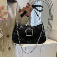 Bolso De Hombro Para Mujer Moda Con Adorno De Cadena Estilo Cool Negro Bolso De Axila De Motociclista Calidad Superior Para Damas Y Niñas - details 1