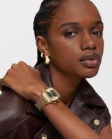 Reloj digital de mujer D-BEAR con brazalete de acero IPG dorado - details 3