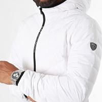 Cazadora Armani Pb14 I24 Blanco Amczmi2414Ad - details 0