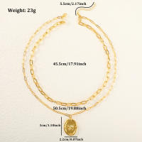 Encanto Collar con colgante geométrico de moda para mujer, con letras doradas y mariposa. - details 1