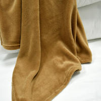 Manta Suave Marrón De Flannel Cómoda Y Cálida Manta Fluffy Duradera Para Descanso Portátil Cubierta De Terciopelo Para Sofa Cama Oficina - details 1