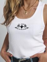 Camiseta tirantes "religión" de Aire Retro. Camiseta entalladita de canalé con bordado central "El amor es mi religión" Con un algodón súper gustoso que se ajusta al cuerpo pero sin marcar demasiado! - details 4