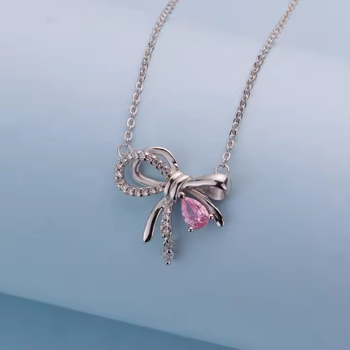 Collar De Lujo En Forma De Diamante Rosa Con Lazo Colgante De Cobre Estilo Sweet Hundred Para Mujeres Joyería De Moda - 1