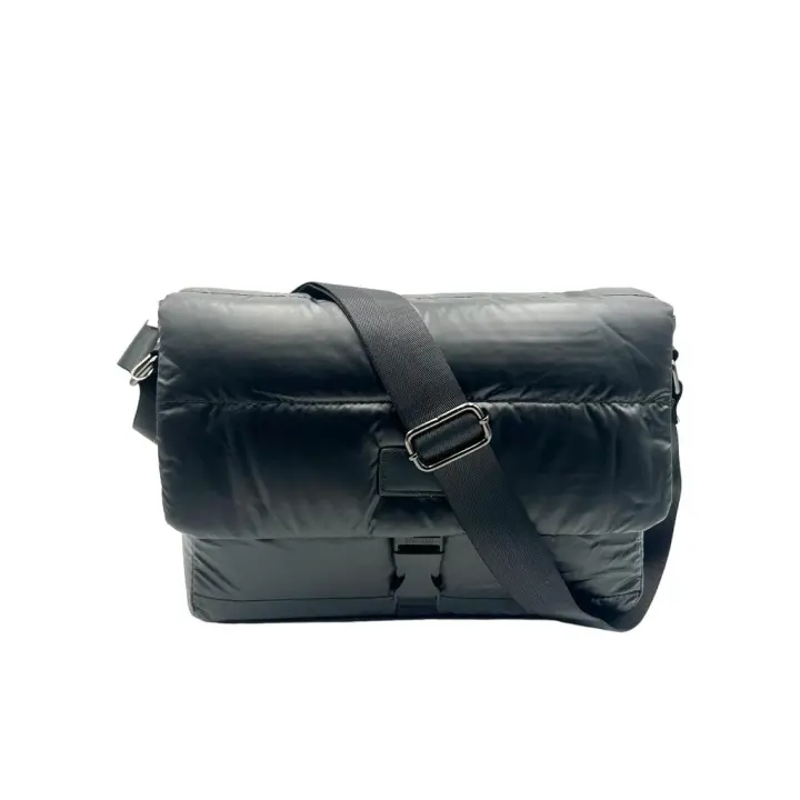 Bolso impermeable - Colección otoño-invierno - Bandolera de mujer acolchado, con solapa. Bandolera regulable, cómodo, sencillo, a la moda - 1