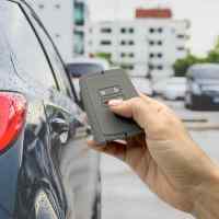 Banner - Funda silicona mando llave del coche 4 botones compatible con Renault y Dacia Gris