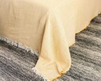 Colcha multiuso 85% algodón reciclado 15% poliéster diseño flechas amarillo. - details 1