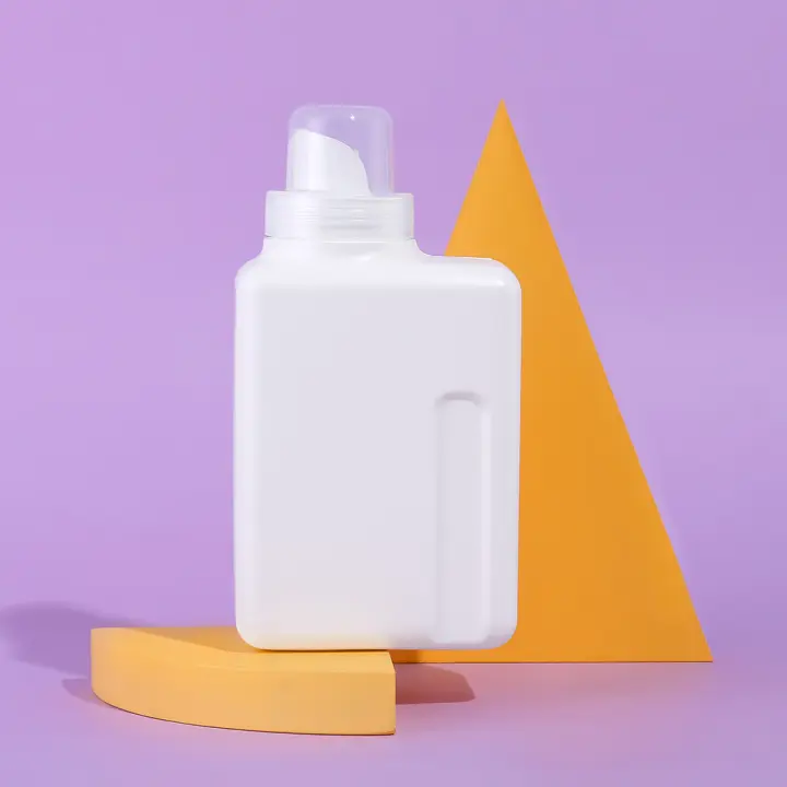 Botella De Detergente De Lavandería En Blanco 500ml Con Manija Vertical Grooved Vaciable Para Agua Jabón Detergente Líquido - 1