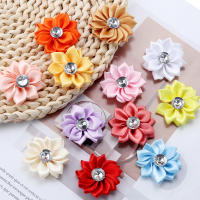 20Pcs Flores De Cinta Satinada Mini 4cm Con Rhinestones Multicolor Para Decoración De Ropa Y Clip De Pelo Hecho a Mano Accesorios DIY - details 2
