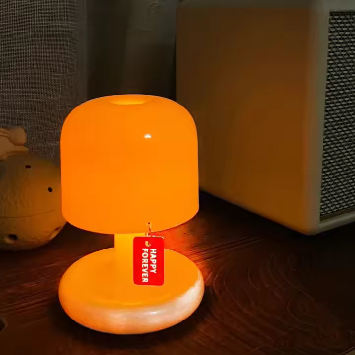 Lámpara De Mesa LED Sunset Nocturna Mini Recargable Por USB Luz De Ambiente Para Dormitorio Barra Decoración De Habitación Minimalista - 1
