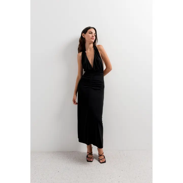 Vestido halter largo para mujer color negro detalle fruncido - 1