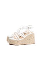 Lyla Wang Sandalias doradas mujer con tiras y plataforma de esparto - details 9