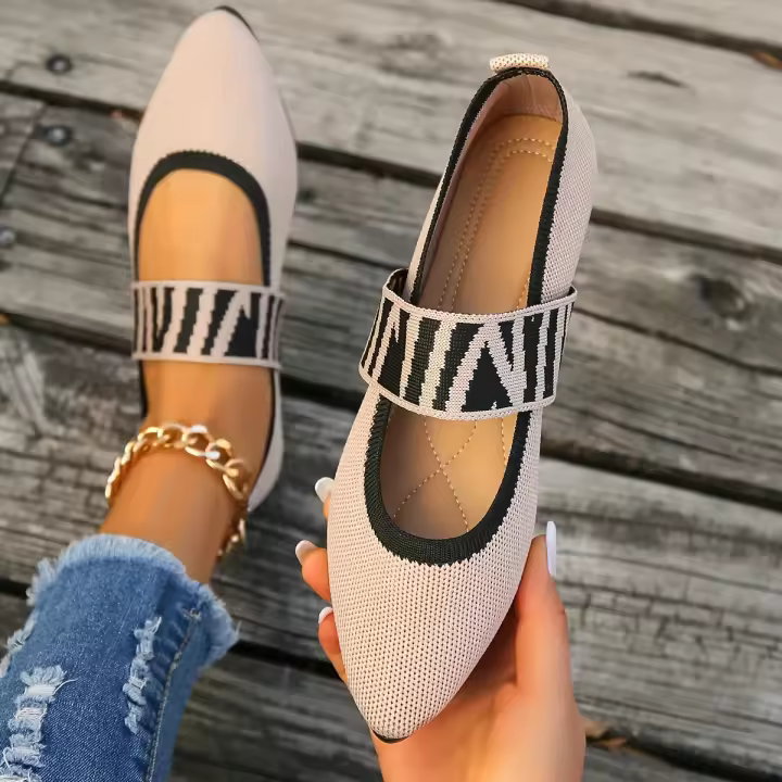 Zapatos De Mujer Veraniegos 2024 Slip-On Color Sólido Moda Confortable Planos Puntera Punzada Tejidos De Mueller Zapatos De Casual - 1